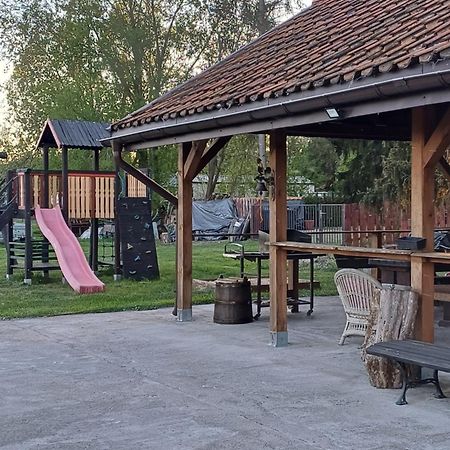 Gosciniec Twoje Mazury Nad Jeziorem Sniardwy Tuz Obok Plazy Nowe Guty Esterno foto