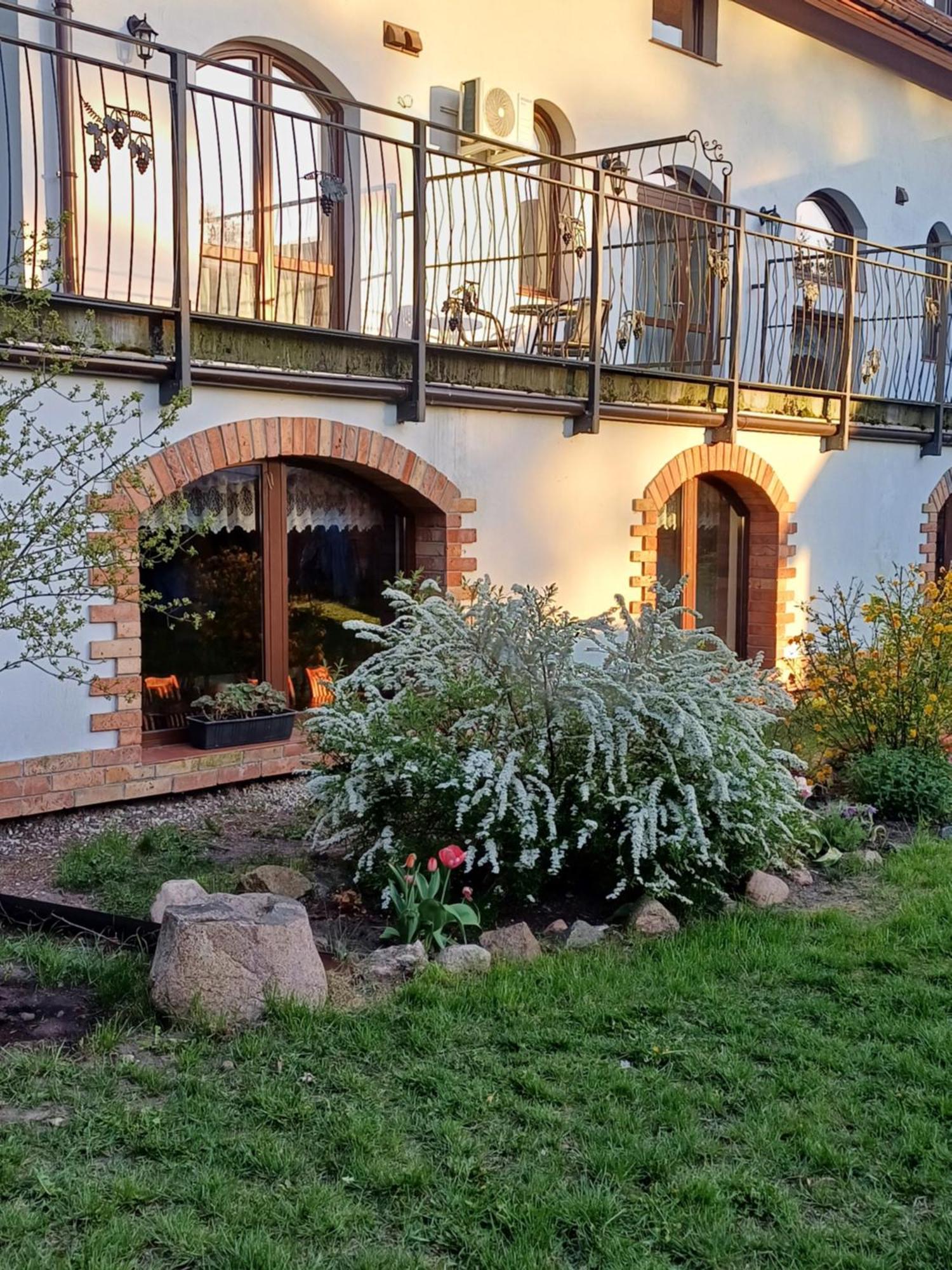 Gosciniec Twoje Mazury Nad Jeziorem Sniardwy Tuz Obok Plazy Nowe Guty Esterno foto
